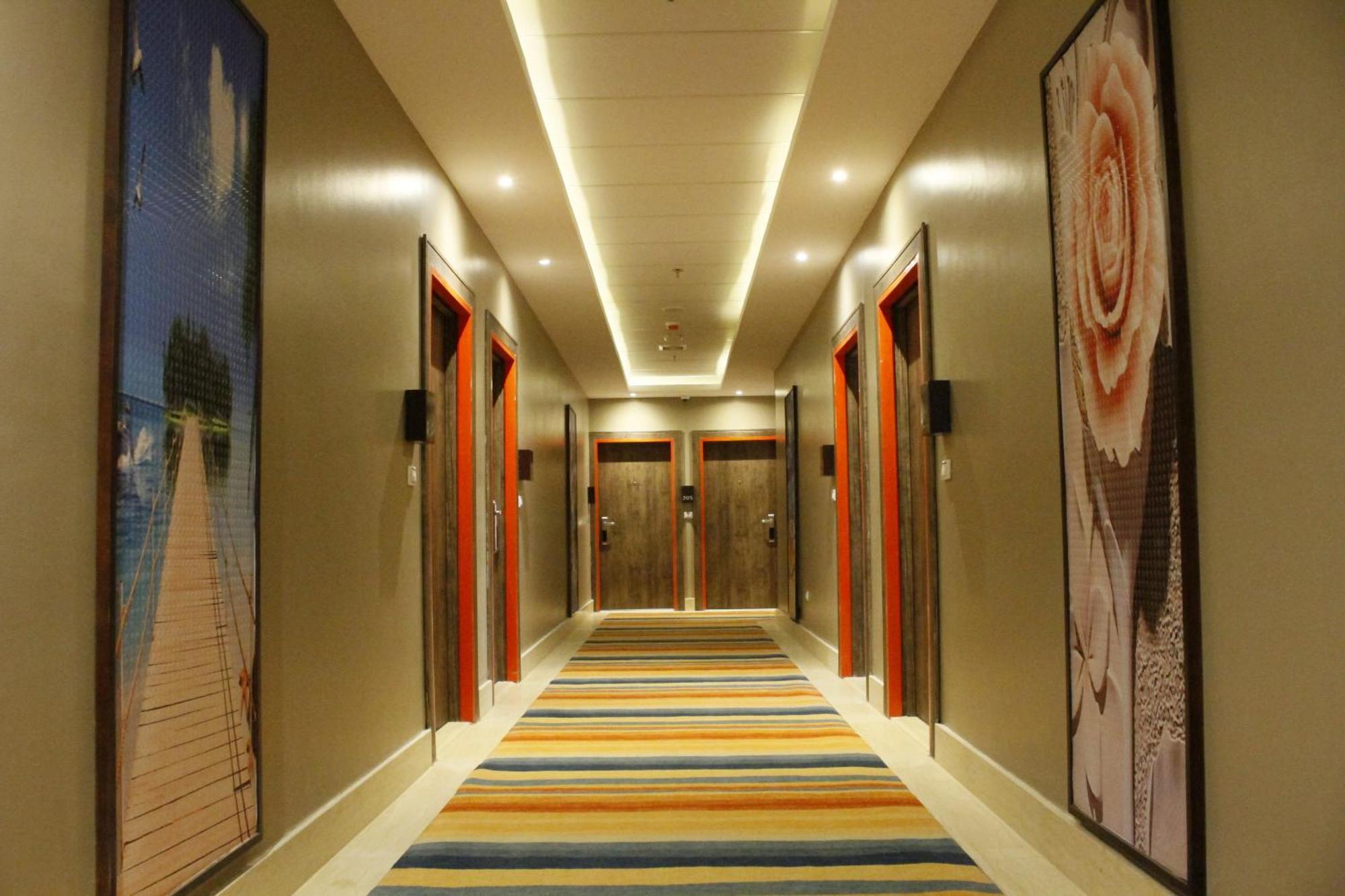 Marina Aqua Park Hotel Aswan Bagian luar foto