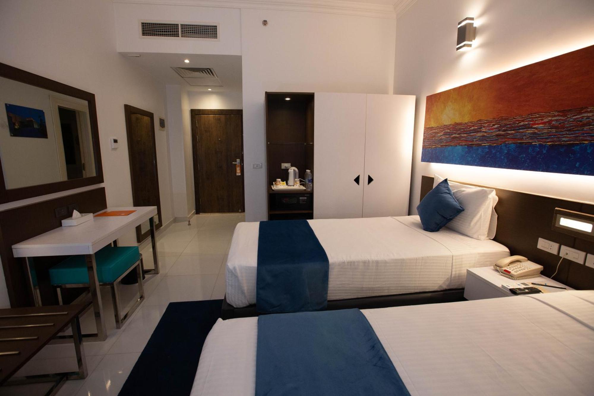 Marina Aqua Park Hotel Aswan Bagian luar foto