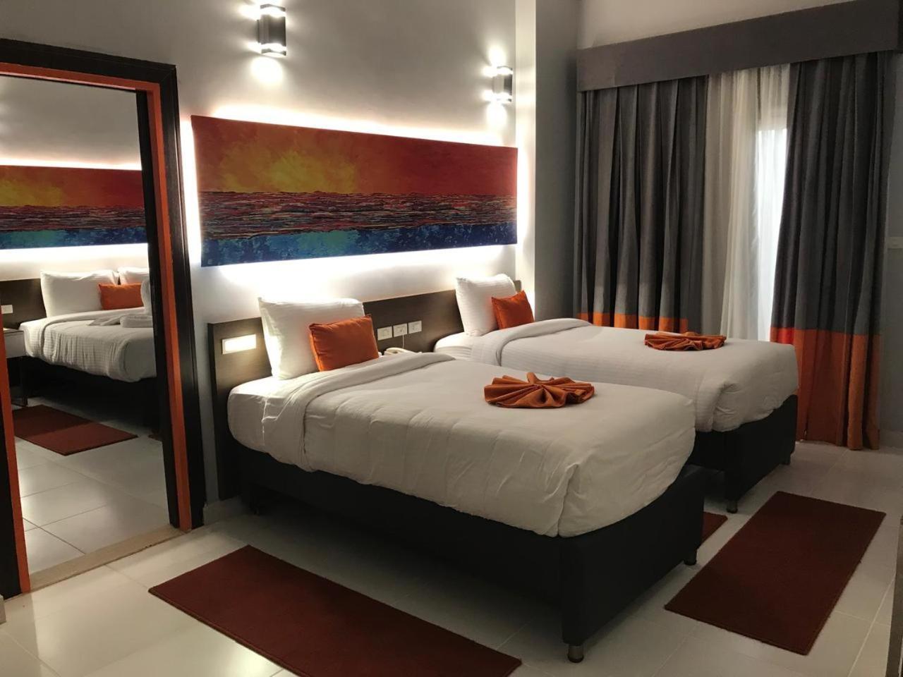Marina Aqua Park Hotel Aswan Bagian luar foto